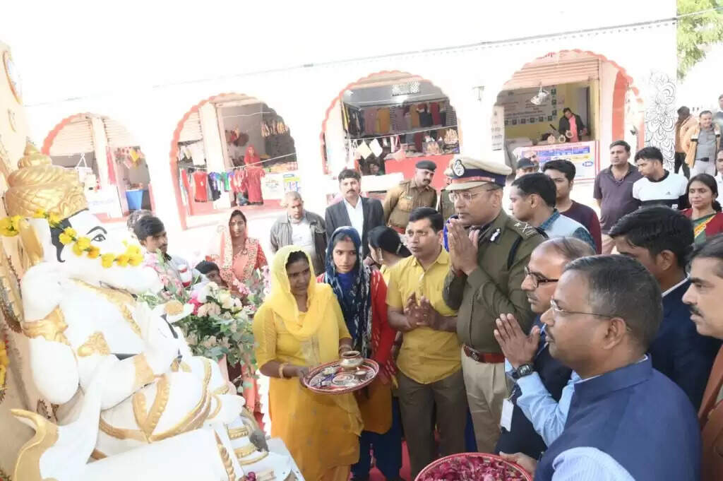 नाबार्ड ग्रामीण मेला : स्वयं सहायता समूहों को आत्मनिर्भर बनाना है - महानिदेशक ओमप्रकाश