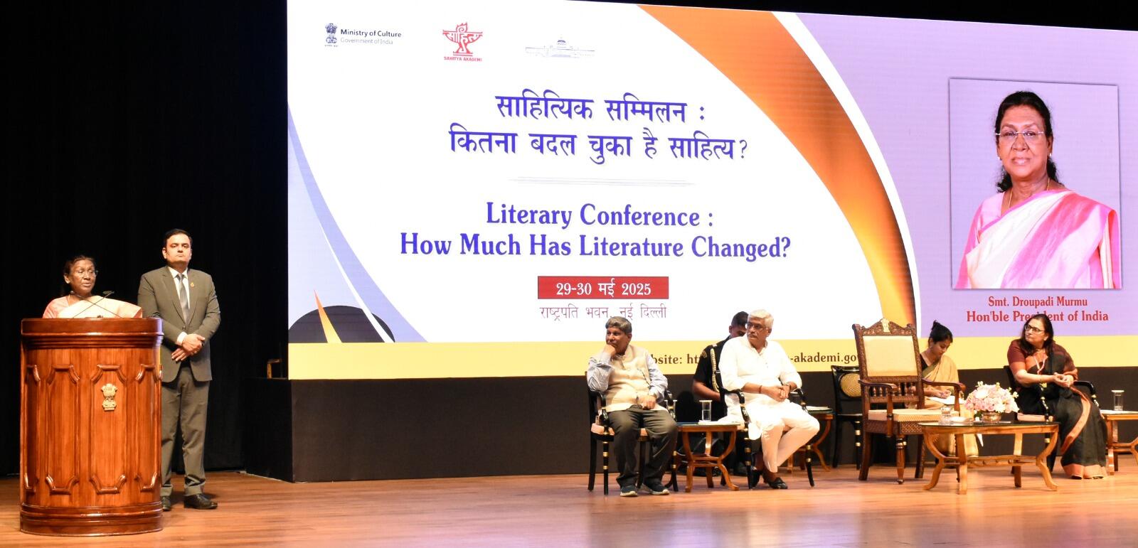 स्थायी मानवीय मूल्य की स्थापना कालजयी साहित्य की पहचान होती है - द्रौपदी मुर्मु