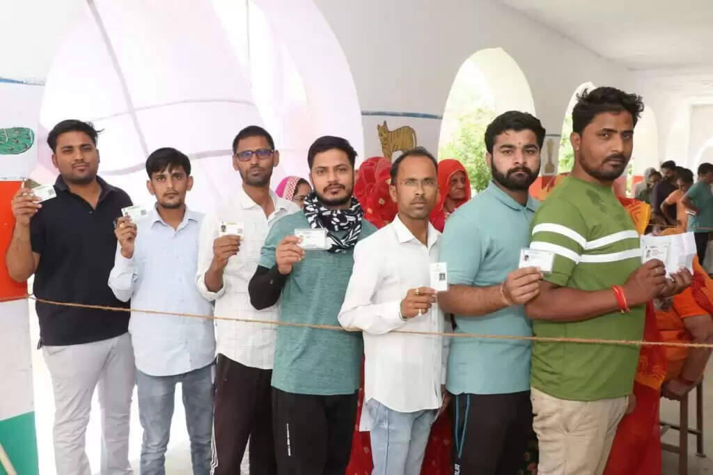 Bikaner Loksabha Election 2024 : तीन बजे तक 40.8 % मतदान, सबसे ज्यादा 50.7% अनूपगढ़, सबसे कम 32.14 % नोखा में