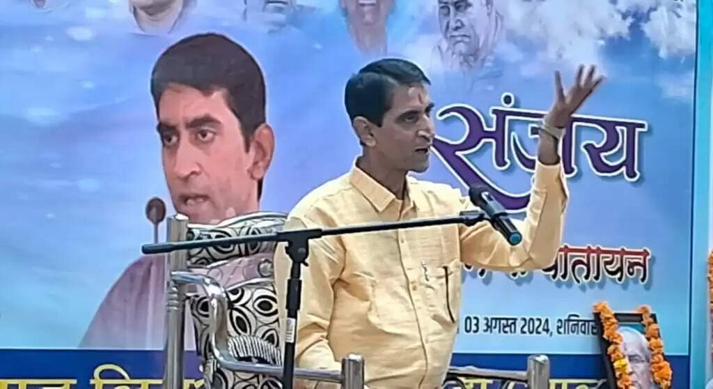 संजय के सुरों में कविता का स्वर्णिम दौर लौटने की दस्तक