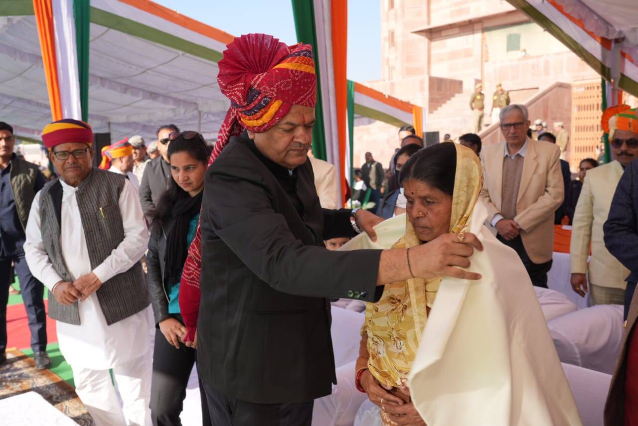 Bikaner : मंत्री सुमित गोदारा ने ध्वजारोहण कर कही खास बातें, प्रतिभाओं का हुआ सम्मान