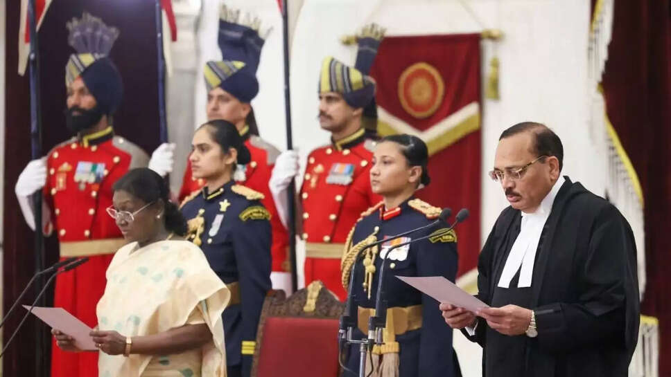 CJI Justice  Suryakant को राष्ट्रपति द्रौपदी मुर्मू ने 53 वें मुख्य न्यायाधीश पद की शपथ दिलाई