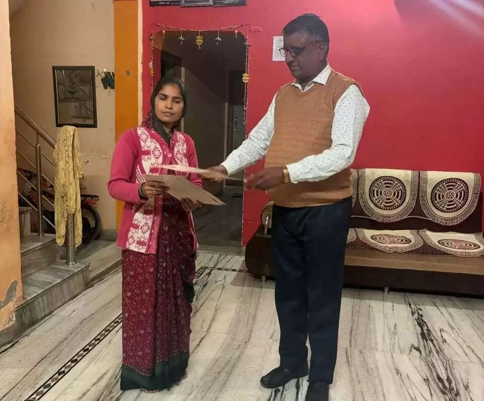 CM&nbsp;Bhajan&nbsp;Lal&nbsp;ने निरीक्षण करते&nbsp;स्क्रीन&nbsp;पर परिवादी से बात की, डूंगरपुर कलेक्टर को हिदायत दी और काम हुआ हाथोंहाथ