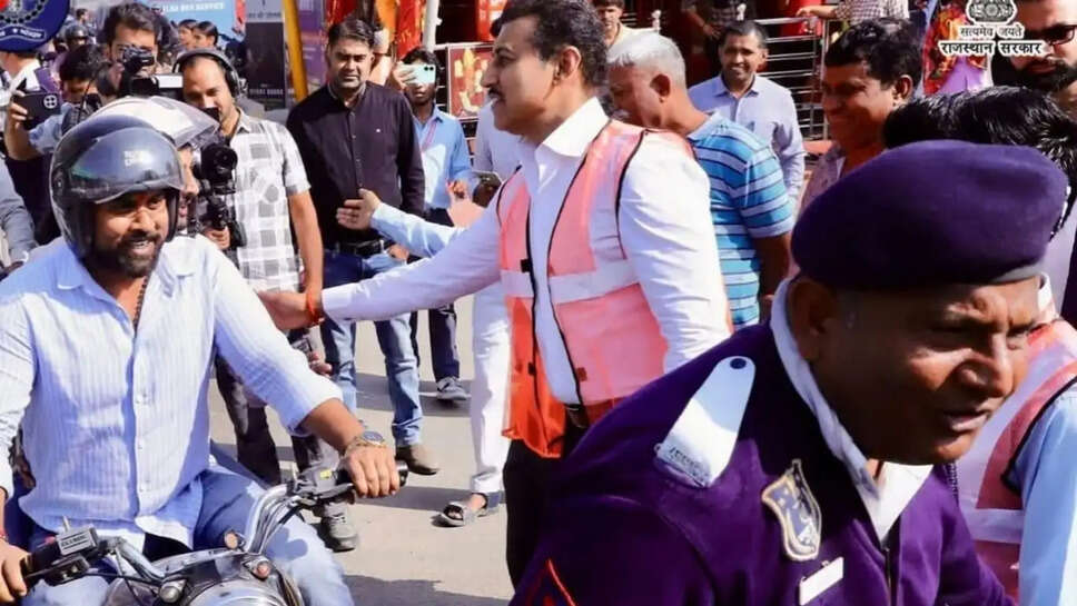 ये राजस्थान की भजनलाल सरकार के मंत्री हैं, देखिए जयपुर के चौराहों पर क्या कर रहे!