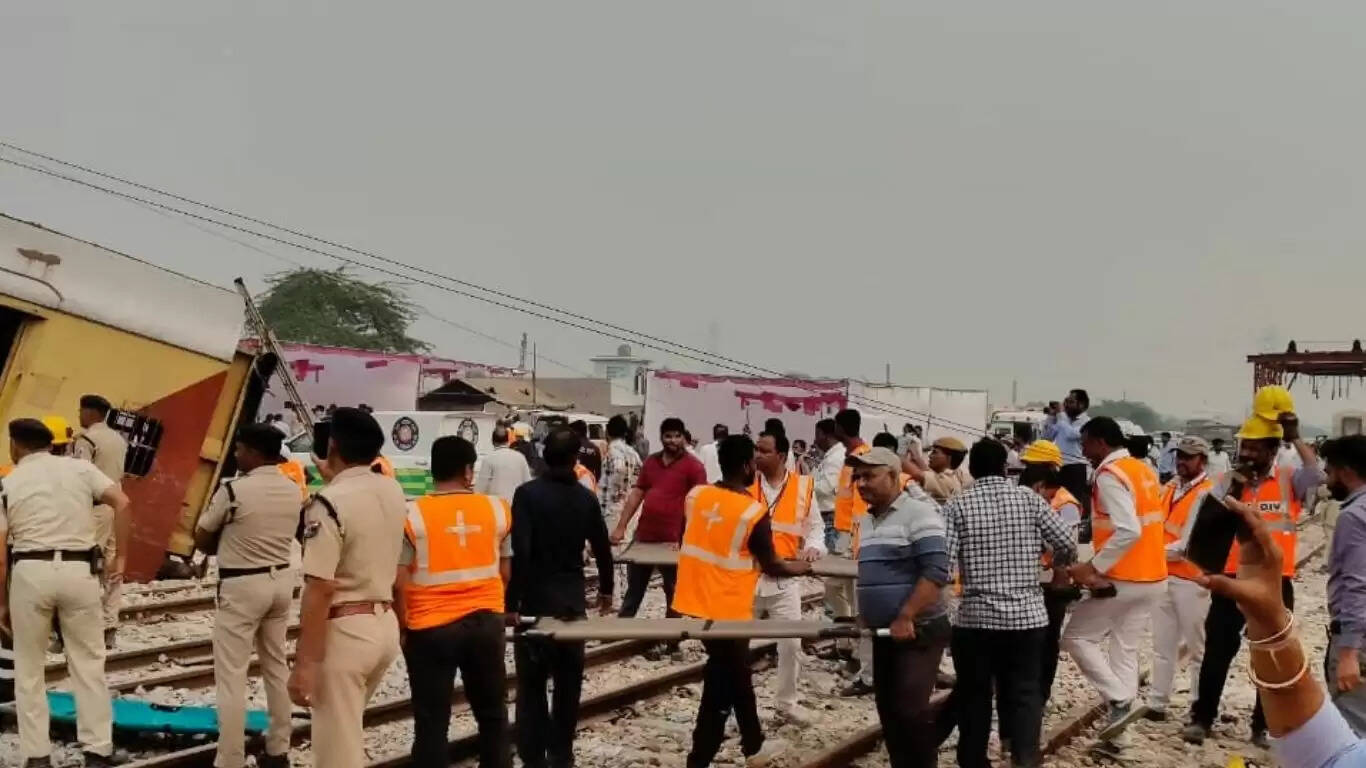 Train Accident Mock-Drill : जामसर स्टेशन के पास ट्रेन एक्सीडेंट!, बचाव दल, एंबुलेंस सहित पहुंचे, 30 घायलों को हॉस्पिटल पहुंचाया