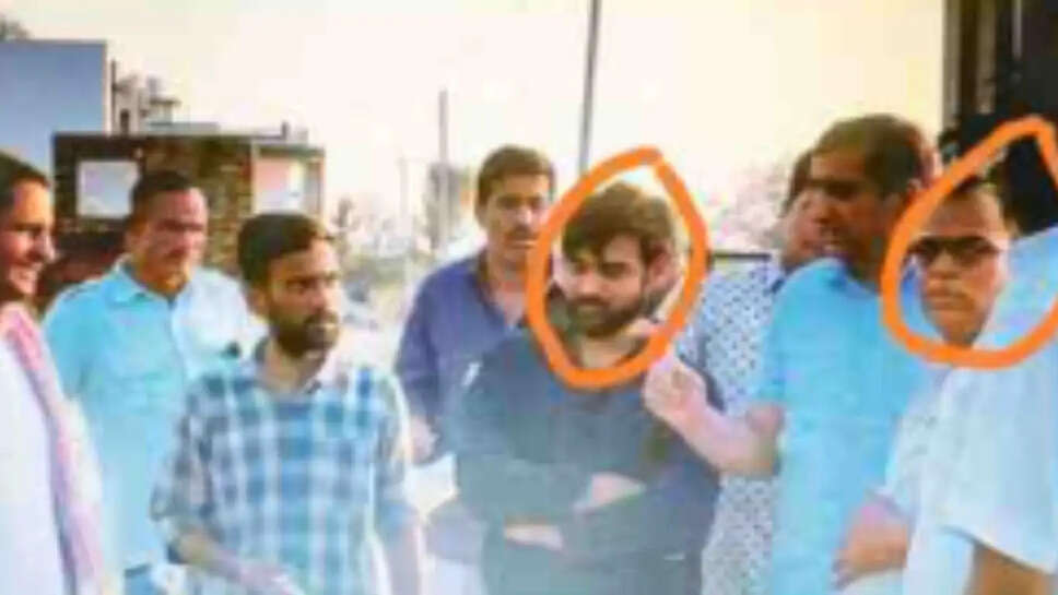 ACB&nbsp;raids&nbsp; राजस्थान&nbsp;में&nbsp;वीडीओ&nbsp;व&nbsp;उसका&nbsp;बेटा&nbsp;एक&nbsp;लाख&nbsp;रुपये&nbsp;की&nbsp;रिश्वत&nbsp;लेते&nbsp;हुए पकड़ा