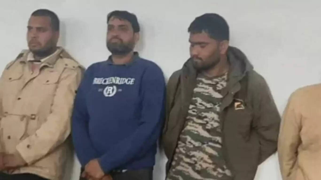 जोधपुर पुलिस ने 1100 करोड़ रूपए की ठगी मामले में छह आरोपियों को पकड़ा